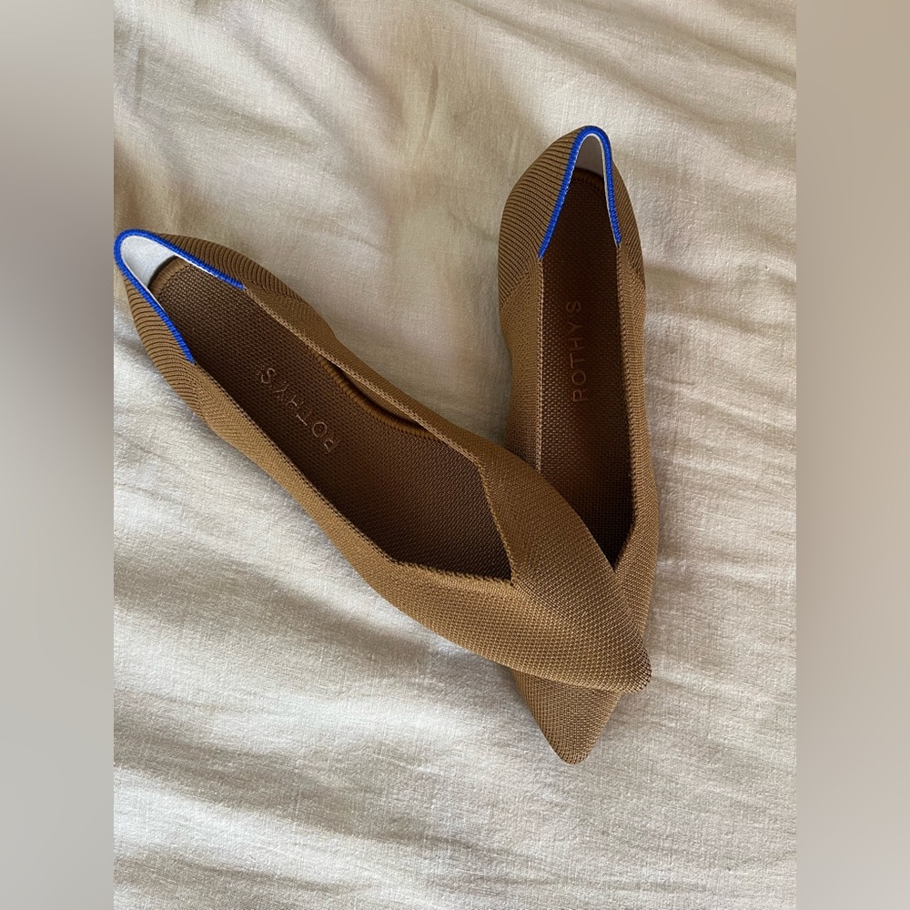 *SOLD* Rothy’s “The Point” Portobello Flats (NWOT)